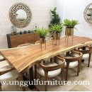 meja makan minimalis modern dari kayu